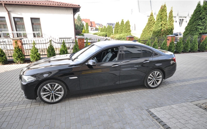 BMW Seria 5 cena 89400 przebieg: 74300, rok produkcji 2016 z Kielce małe 631